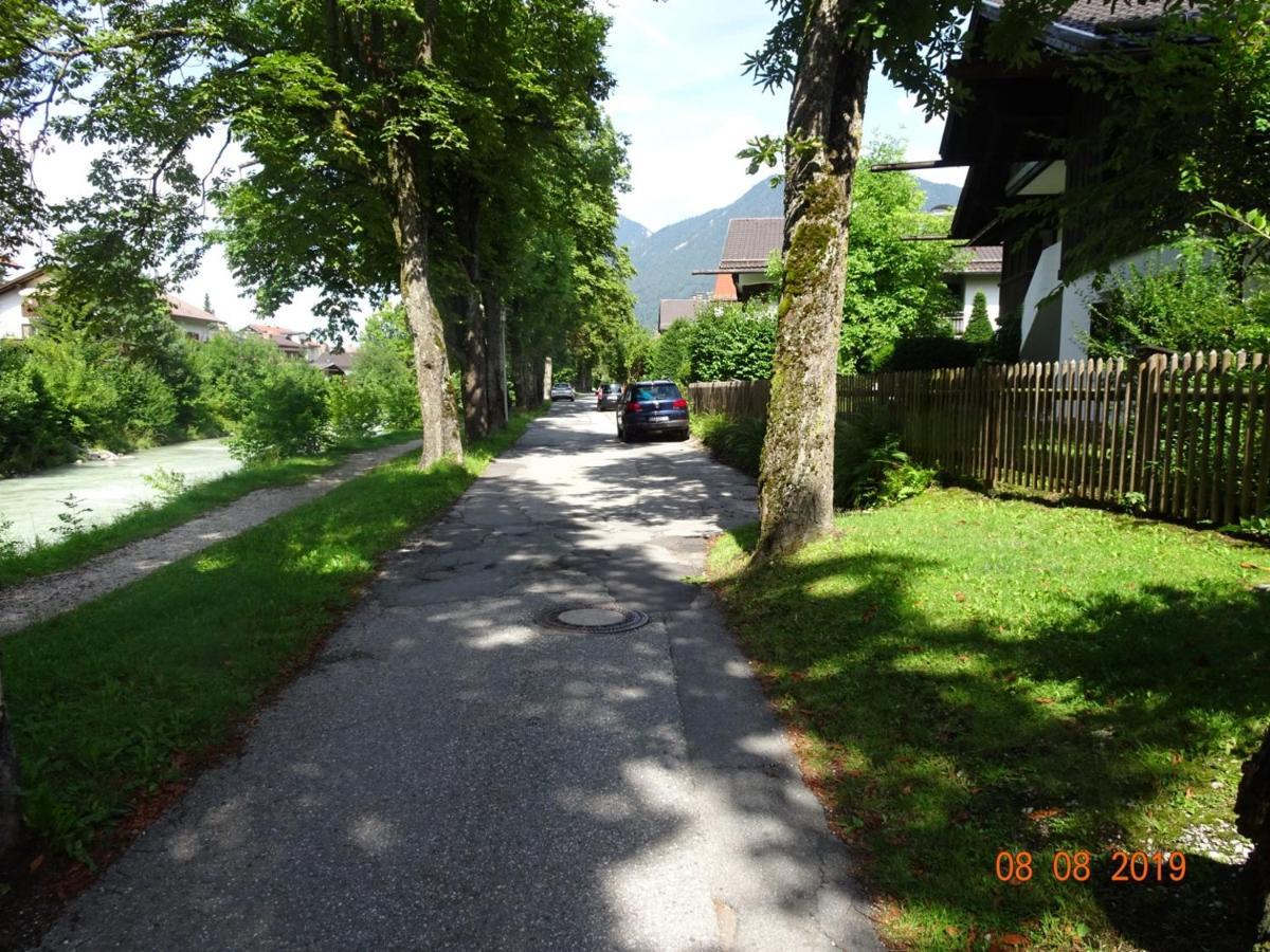 Huge And Calm Apartment In Central Garmisch المظهر الخارجي الصورة